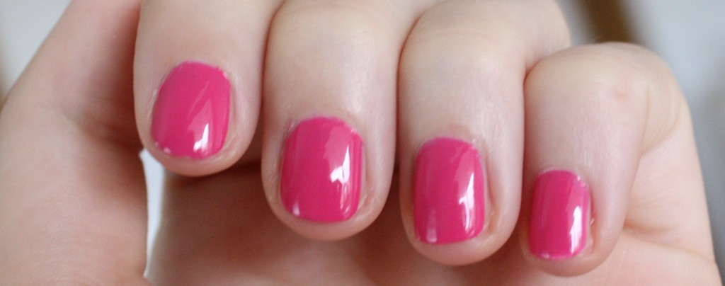 Avon Viva Pink Swatch